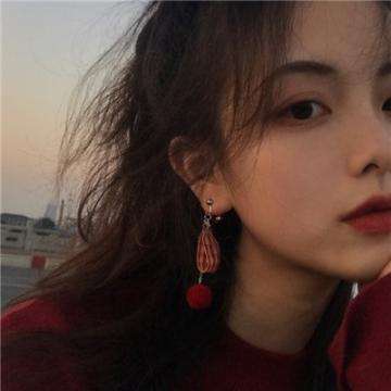 中乒赛-国乒包揽全部5金 马龙男单封王丁宁惜败王曼昱